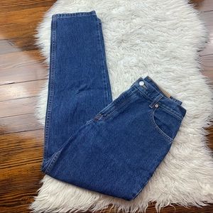 Levi’s Vintage 550 High Rise Relaxed Fit Tapered Mom Jeans